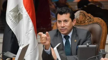 شكر خاص.. وزير الرياضة المصري يتمنى نهائيًا بين مصر والمغرب